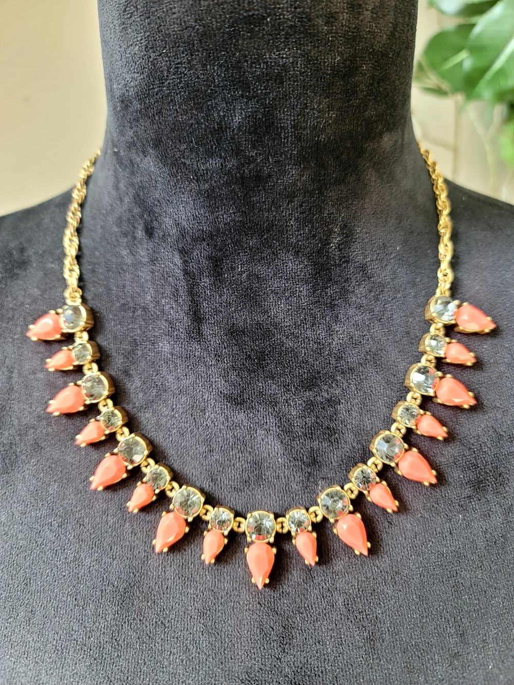 J Crew Coral Orange Spike Bib Statement Necklace Gold Tone Chain Fashion Jewelry